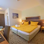 Achtern Pensión 3*