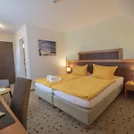 Achtern 3* Wieck
