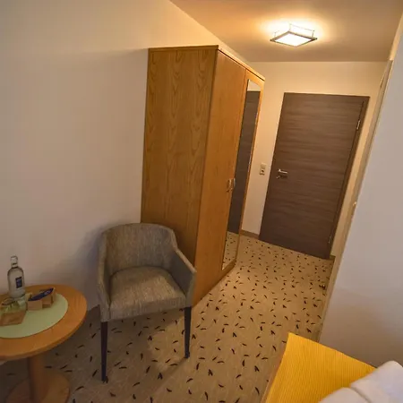 بيت ضيافة Achtern